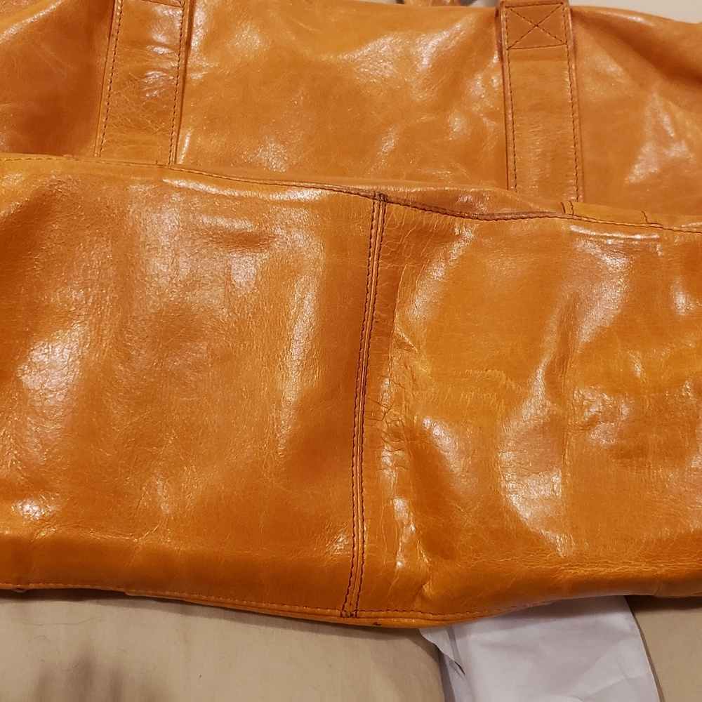 Tote - Picture 2 of 7